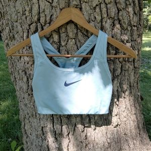 ⬇️ Price Drop!⬇️ Nike Athletic Bra in size S